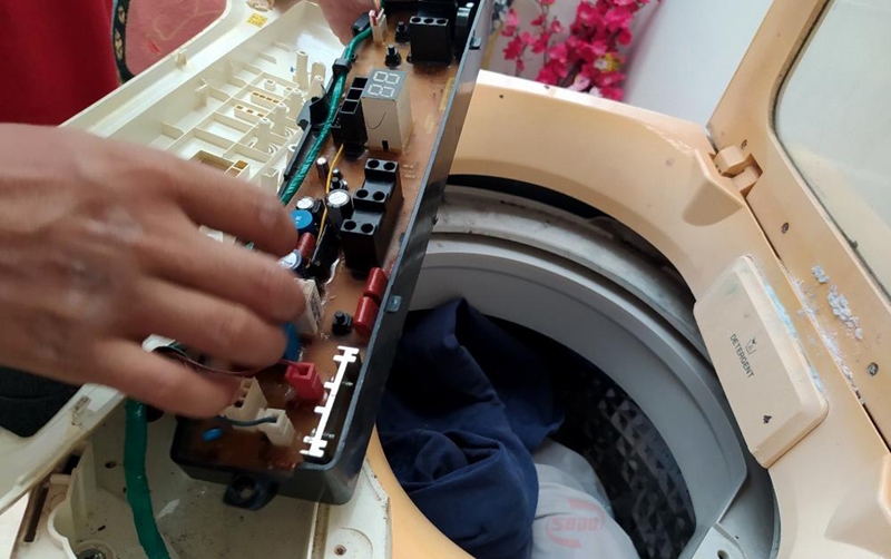 Bo mạch máy giặt bị hỏng